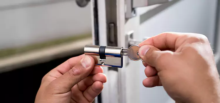 Emergency Locksmith for House Crystal Lake