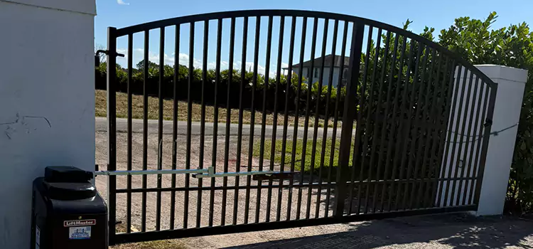 Driveway Fence Repair Crystal Lake